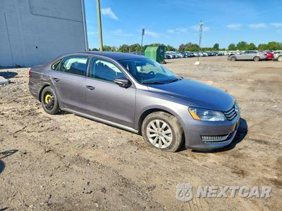 Czwarte zdjęcie samochodu z boku: 2012 VOLKSWAGEN PASSAT S VIN:1VWAP7A35CC093678 - miniatura