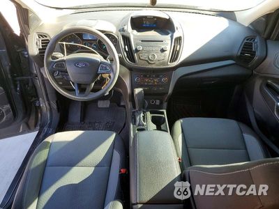 Zdjęcie 8 z 12 samochodu: 2017 FORD ESCAPE SE VIN:1FMCU9GD8HUE73109 - miniatura