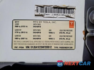 Zdjęcie 12 z 12 samochodu: 2017 TESLA MODEL S VIN:5YJSA1E23HF209512 - miniatura