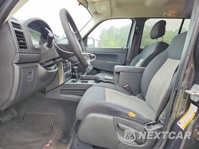 Zdjęcie 7 z 13 samochodu: 2010 JEEP LIBERTY SPORT VIN:1J4PN2GK6AW154370 - miniatura