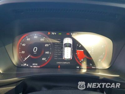 Zdjęcie 9 z 13 samochodu: 2022 VOLVO XC40 T5 MOMENTUM VIN:YV4162UK4L2280067 - miniatura
