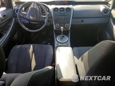 Zdjęcie 8 z 13 samochodu: 2011 MAZDA CX-7 VIN:JM3ER2BM1B0364199 - miniatura