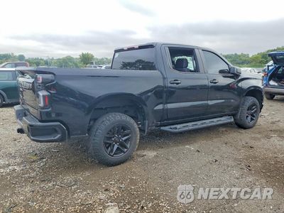 Trzecie zdjęcie samochodu z tyłu: 2021 CHEVROLET SILVERADO K1500 LT TRAIL BOSS VIN:1GCPYFED0MZ442025 - miniatura