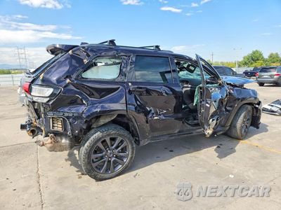 Trzecie zdjęcie samochodu z tyłu: 2019 JEEP GRAND CHEROKEE OVERLAND VIN:1C4RJFCG2KC638638 - miniatura