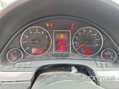 Zdjęcie 9 z 13 samochodu: 2008 AUDI A4 2.0T QUATTRO VIN:WAUDF78E78A154510 - miniatura