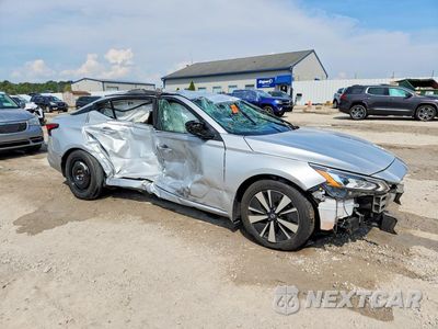 Czwarte zdjęcie samochodu z boku: 2021 NISSAN ALTIMA SV VIN:1N4BL4DV9MN414549 - miniatura