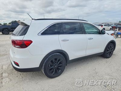 Trzecie zdjęcie samochodu z tyłu: 2020 KIA SORENTO S VIN:5XYPG4A58LG710838 - miniatura