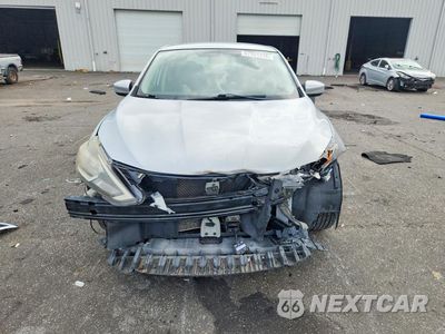 Piąte zdjęcie samochodu w środku: 2018 NISSAN SENTRA SV VIN:3N1AB7AP2JL656548 - miniatura