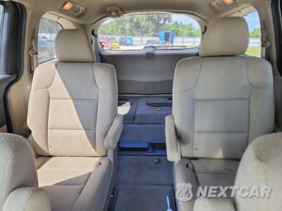 Zdjęcie 10 z 14 samochodu: 2014 HONDA ODYSSEY LX VIN:5FNRL5H21EB012040 - miniatura