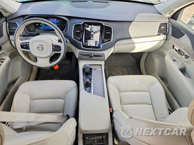 Zdjęcie 8 z 13 samochodu: 2025 VOLVO XC90 PLUS VIN:YV4H60PE2S1322930 - miniatura