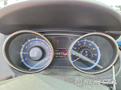 Zdjęcie 9 z 13 samochodu: 2013 HYUNDAI SONATA GLS VIN:5NPEB4AC1DH563910 - miniatura