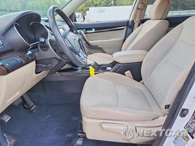 Zdjęcie 7 z 13 samochodu: 2015 KIA SORENTO LX VIN:5XYKT3A67FG657904 - miniatura