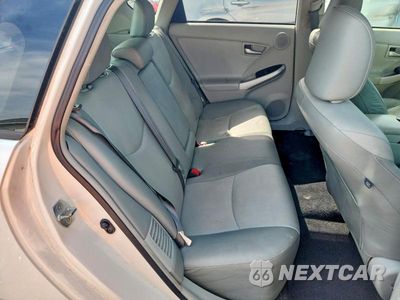 Zdjęcie 10 z 12 samochodu: 2013 TOYOTA PRIUS FIVE VIN:JTDKN3DU3D5546132 - miniatura