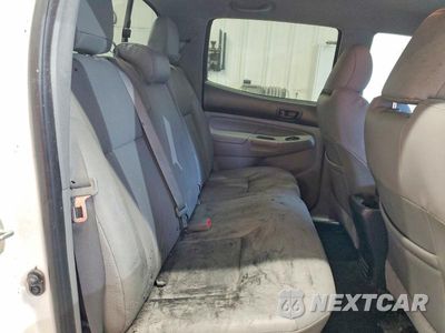 Zdjęcie 10 z 12 samochodu: 2013 TOYOTA TACOMA V6 VIN:3TMLU4EN0DM126147 - miniatura