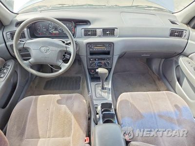 Zdjęcie 8 z 13 samochodu: 1998 TOYOTA CAMRY LE VIN:JT2BG22K2W0225522 - miniatura