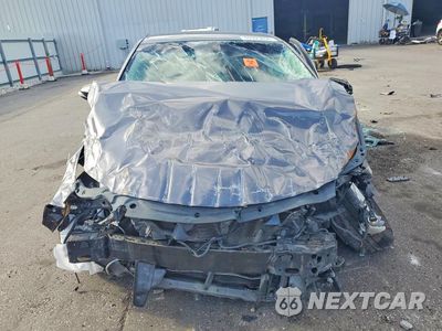 Piąte zdjęcie samochodu w środku: 2015 TOYOTA AVALON XLE VIN:4T1BK1EB0FU145121 - miniatura