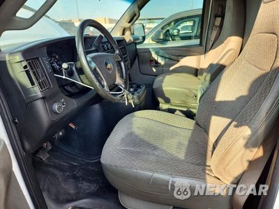 Zdjęcie 7 z 13 samochodu: 2018 CHEVROLET EXPRESS 3500 VIN:1GCZGHFG2J1179854 - miniatura
