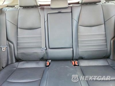 Zdjęcie 10 z 13 samochodu: 2019 TOYOTA RAV4 LIMITED VIN:JTMDWRFV4KD506661 - miniatura