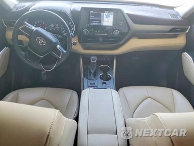 Zdjęcie 8 z 13 samochodu: 2020 TOYOTA HIGHLANDER XLE VIN:5TDHZRBH0LS039527 - miniatura