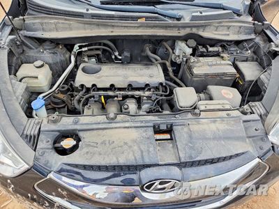 Zdjęcie 11 z 12 samochodu: 2011 HYUNDAI TUCSON LIMITED VIN:KM8JUCAC8BU227530 - miniatura