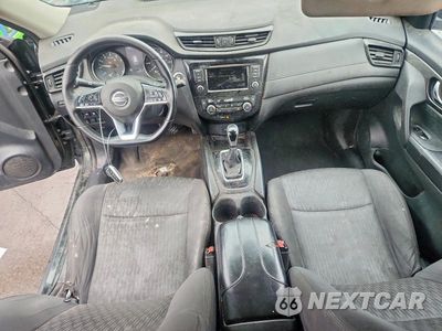 Zdjęcie 8 z 13 samochodu: 2019 NISSAN ROGUE SV VIN:5N1AT2MVXKC746093 - miniatura