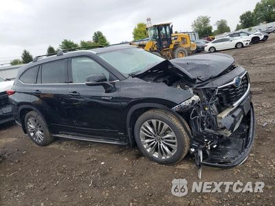 Czwarte zdjęcie samochodu z boku: 2021 TOYOTA HIGHLANDER HYBRID PLATINUM VIN:5TDEBRCH4MS047492 - miniatura