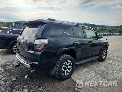 Trzecie zdjęcie samochodu z tyłu: 2018 TOYOTA 4RUNNER TRD OFF-ROAD PREMIUM VIN:JTEBU5JR8J5592254 - miniatura