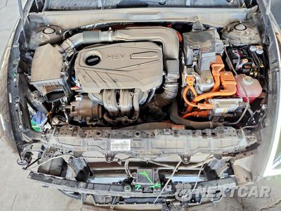 Zdjęcie 11 z 13 samochodu: 2023 HYUNDAI SONATA HYBRID SEL VIN:KMHL34JJXPA074707 - miniatura