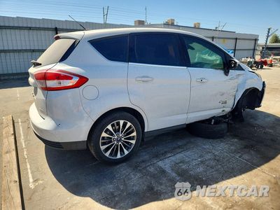 Trzecie zdjęcie samochodu z tyłu: 2017 FORD C-MAX TITANIUM VIN:1FADP5FU9HL104538 - miniatura