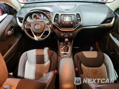 Zdjęcie 8 z 13 samochodu: 2017 JEEP CHEROKEE SPORT VIN:1C4PJMAS1HW520963 - miniatura