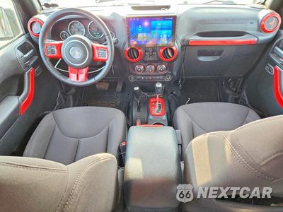 Zdjęcie 8 z 14 samochodu: 2017 JEEP WRANGLER UNLIMITED SPORT VIN:1C4BJWDG3HL536127 - miniatura