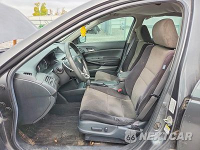 Zdjęcie 7 z 12 samochodu: 2008 HONDA ACCORD LXP VIN:1HGCP264X8A012582 - miniatura