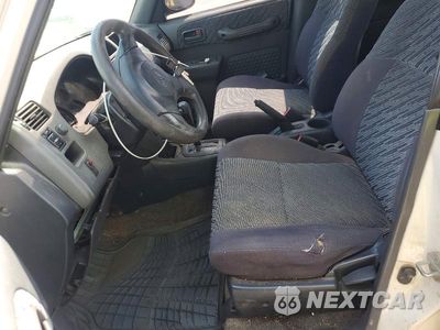 Zdjęcie 7 z 13 samochodu: 1998 TOYOTA RAV4 BASE VIN:JT3GP10V3W7038600 - miniatura