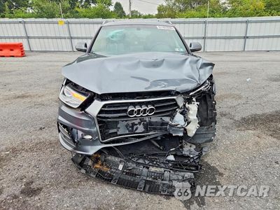 Piąte zdjęcie samochodu w środku: 2017 AUDI Q3 PREMIUM VIN:WA1ECCFS0HR011573 - miniatura