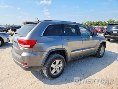 Trzecie zdjęcie samochodu z tyłu: 2013 JEEP GRAND CHEROKEE LAREDO VIN:1C4RJFAG8DC502813 - miniatura