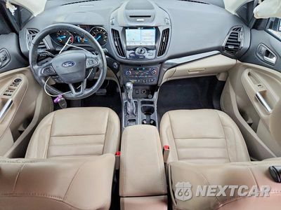 Zdjęcie 8 z 13 samochodu: 2017 FORD ESCAPE TITANIUM VIN:1FMCU9JD8HUC82329 - miniatura