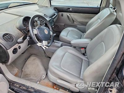 Zdjęcie 7 z 12 samochodu: 2000 VOLKSWAGEN NEW BEETLE GLX VIN:3VWDD21C5YM493111 - miniatura