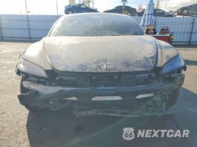 Piąte zdjęcie samochodu w środku: 2025 TESLA MODEL 3 VIN:5YJ3E1EAXSF036370 - miniatura