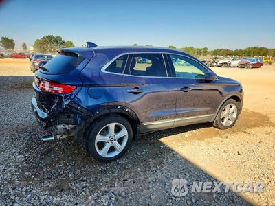Trzecie zdjęcie samochodu z tyłu: 2017 LINCOLN MKC PREMIERE VIN:5LMCJ1C97HUL55433 - miniatura