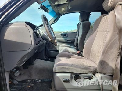 Zdjęcie 7 z 12 samochodu: 2002 FORD F150 VIN:2FTRX18L62CA65020 - miniatura