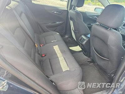 Zdjęcie 10 z 12 samochodu: 2019 CHEVROLET MALIBU LT VIN:1G1ZD5ST2KF111089 - miniatura