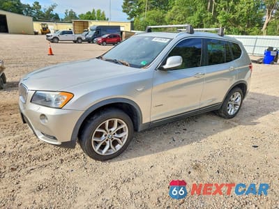 2013 BMW X3 XDRIVE28I 5UXWX9C56D0D01087 - główne zdjęcie licytacji z USA - miniatura