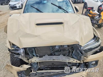 Zdjęcie 11 z 13 samochodu: 2016 TOYOTA TACOMA TRD SPORT VIN:3TMCZ5AN9GM026680 - miniatura