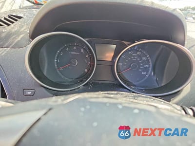 Zdjęcie 9 z 12 samochodu: 2010 HYUNDAI TUCSON GLS VIN:KM8JT3AC8AU083205 - miniatura