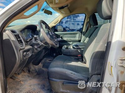 Zdjęcie 7 z 13 samochodu: 2020 RAM 3500 VIN:3C7WRTCLXLG234317 - miniatura