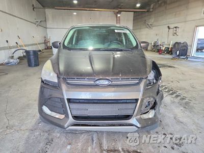 Piąte zdjęcie samochodu w środku: 2015 FORD ESCAPE SE VIN:1FMCU0GX1FUA69796 - miniatura
