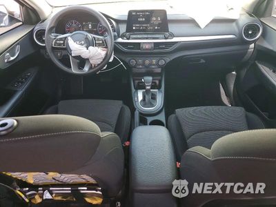 Zdjęcie 8 z 12 samochodu: 2023 KIA FORTE LXS VIN:3KPF24AD4PE514187 - miniatura