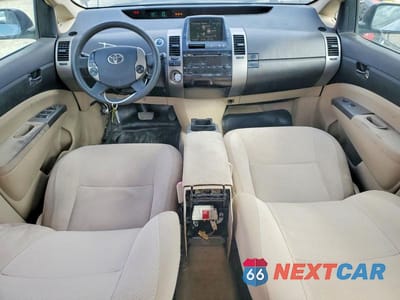 Zdjęcie 8 z 12 samochodu: 2005 TOYOTA PRIUS BASE VIN:JTDKB20U953110424 - miniatura
