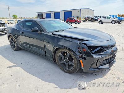 Czwarte zdjęcie samochodu z boku: 2017 CHEVROLET CAMARO LT VIN:1G1FB1RS1H0214255 - miniatura
