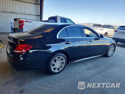 Trzecie zdjęcie samochodu z tyłu: 2019 MERCEDES-BENZ E 300 VIN:WDDZF4JBXKA652527 - miniatura